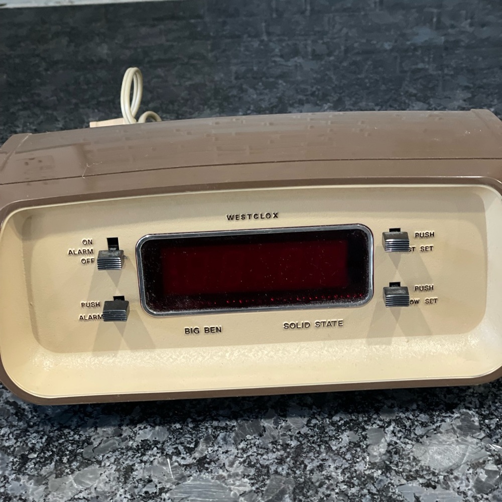 Westclox Big Ben Solid State Alarm Clock #22028 MCM  Brown Tan New Vintage